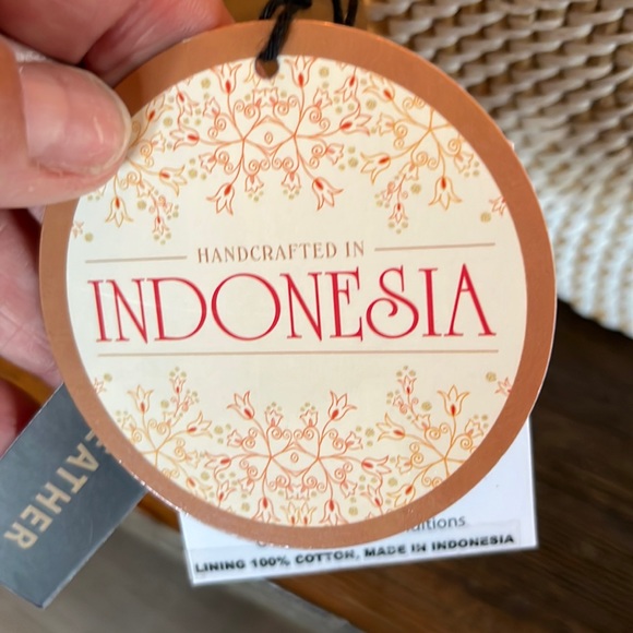 Women’s crossbody - Picture 7 of 7